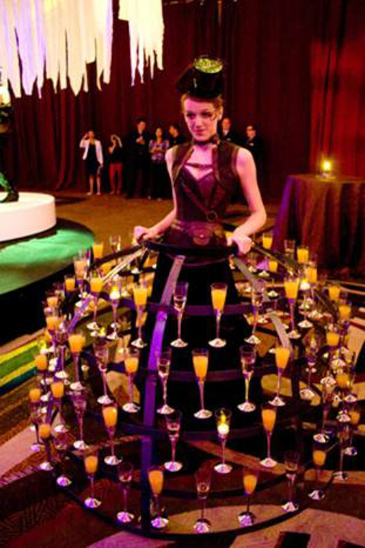 Champagne Girl Podium – विलासी कार्यक्रमांसाठी उत्कृष्ट शॅम्पेन सेवा मनोरंजन performance photo