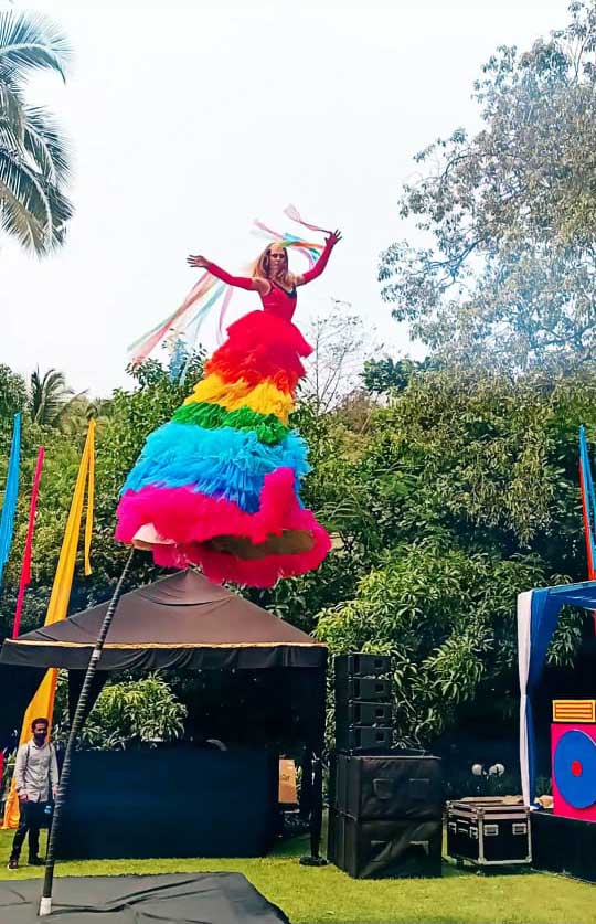 Shooting Star – മാന്ത്രിക അവരോഹണ ആകാശ പ്രവേശ പ്രകടനം performance photo