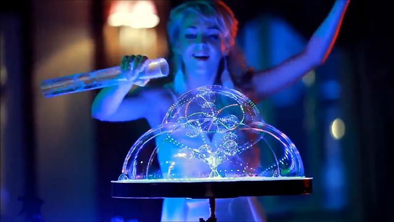 Soap Bubble Show – ആഡംബര ഇവന്റുകൾക്കായി മാന്ത്രിക കുമിള വിനോദം performance photo